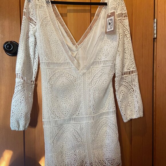 Boho Beach Hut White Lace Backless Mini Dress Bathing Suit Cover Up Sz M NWT - Picture 5 of 6